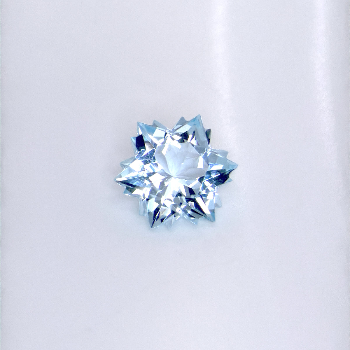 Blue Topaz - Wobito Snowflake® - 8mm
