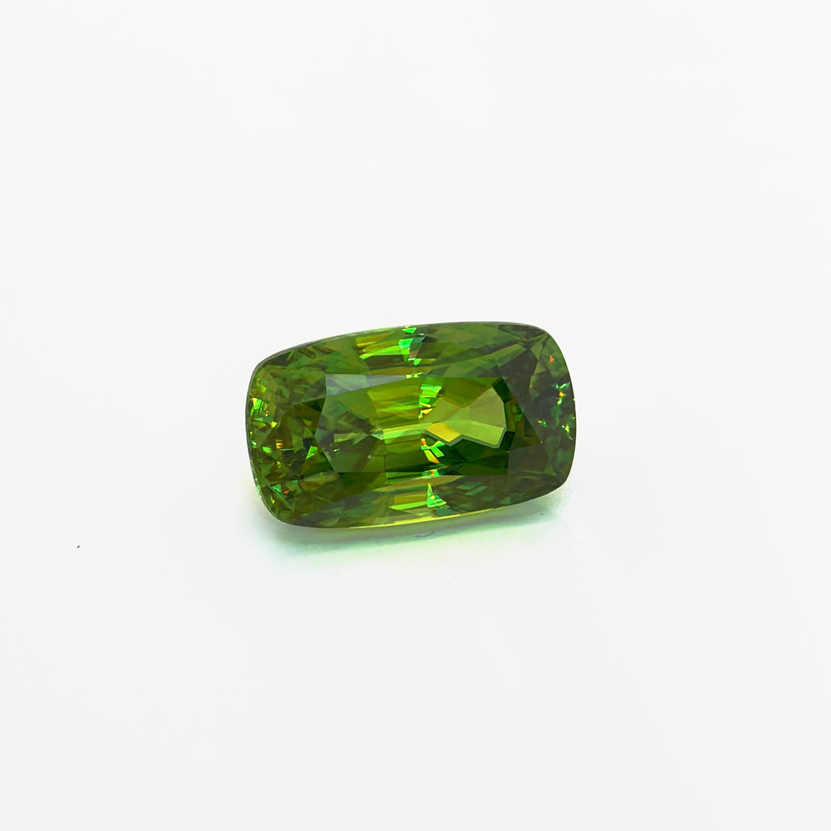 Chrome Sphene - Antique - 18.5x10.8mm