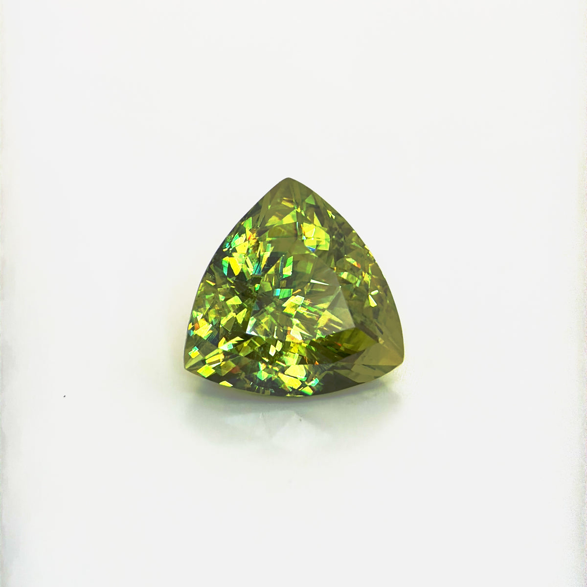 Chrome Sphene - Trilliant - 17x16.8mm